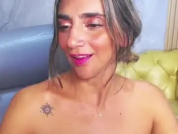 Agatha_brooks_t  live sex cam