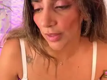 Agatha_brooks_t  live sex cam