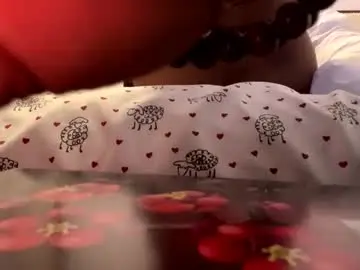 Bullet__red  live sex cam