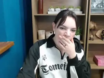 Charmbite  live sex cam