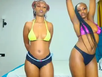 Chocolate_river  live sex cam