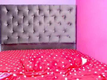 Coral_whore18  live sex cam