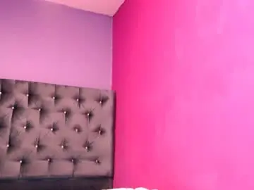 Coral_whore18  live sex cam