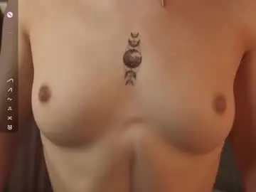 Geniafrend  live sex cam