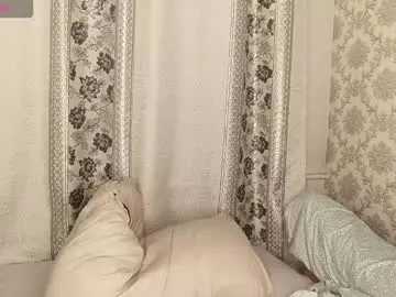 Missvalday  live sex cam