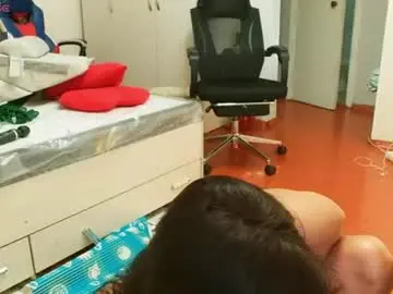 Missvalday  live sex cam