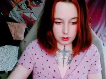 Redvelvetdoll  live sex cam