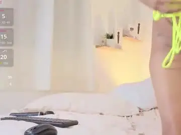 Sara_brown04  live sex cam