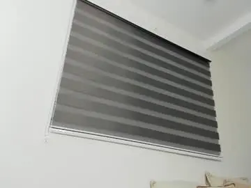 Sunn_ray  live sex cam