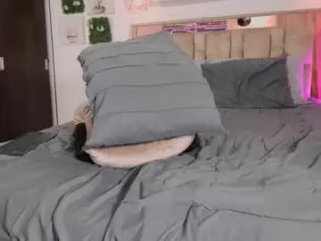 Yellow_lily  live sex cam