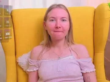 Yuricazel  live sex cam