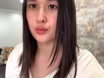 Bobbiekindberg  live sex cam