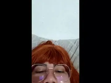 Chiarabroussand  live sex cam