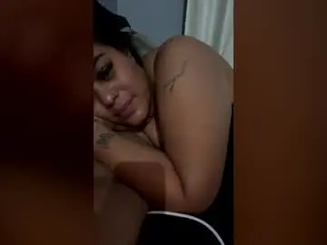 Midnightmuseintl  live sex cam