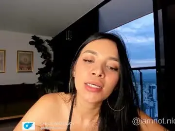 Nicolemanson  live sex cam
