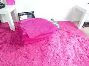 Peachyym  live sex cam