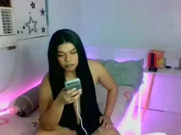 Tarahriches  live sex cam