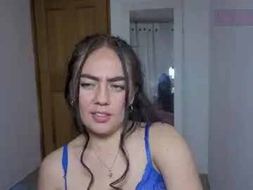 Velournyx  live sex cam