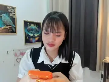 Callmeprettylj  live sex cam