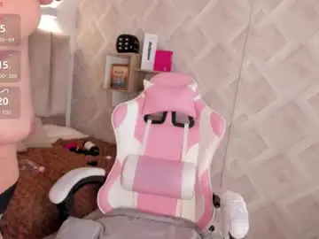 Clhoe_johnson_  live sex cam