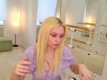 Haleybooooo  live sex cam