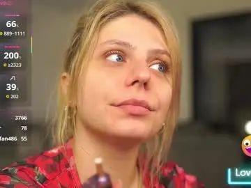 Idontlikeguccibelts  live sex cam