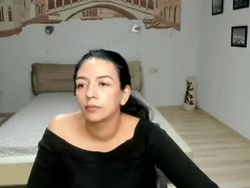 Karinalees  live sex cam