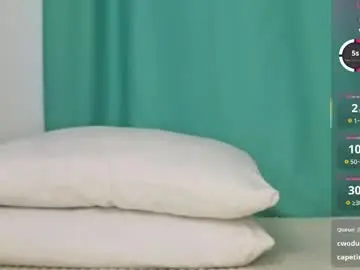 Molliblum  live sex cam