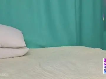 Molliblum  live sex cam