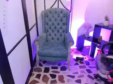 Nahomirichards  live sex cam