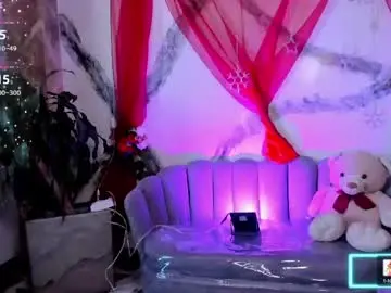 Nahomirichards  live sex cam