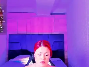 Nahomirichards  live sex cam