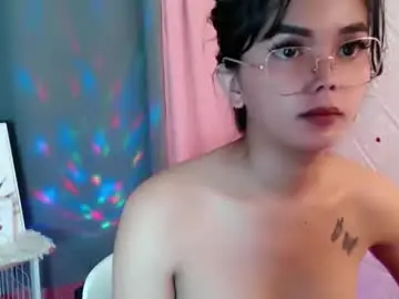 Rosella_xx  live sex cam