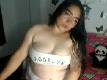 Samanthakler17  live sex cam