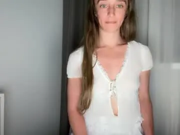 Shy_schoolgirl_  live sex cam