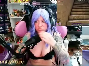 Trinitykatze  live sex cam
