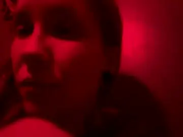 Tshaburnett28  live sex cam
