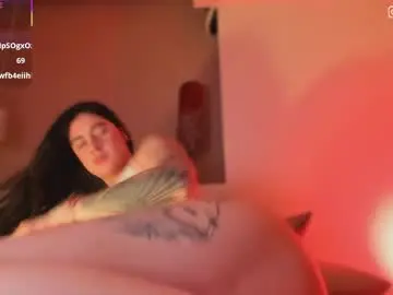 Ally_addams  live sex cam