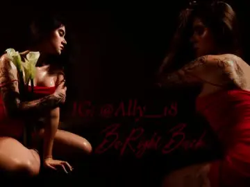 Ally_addams  live sex cam
