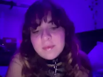 Blazingnun4547  live sex cam