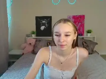 Kitsuneyx  live sex cam