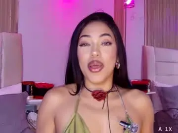 Mami_natacha19x  live sex cam