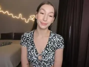 Sirensolstice  live sex cam