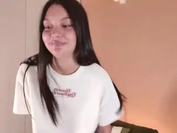 Vicky_kittyy  live sex cam