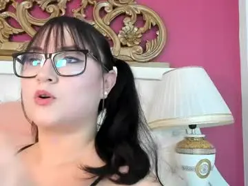 Allyroux  live sex cam