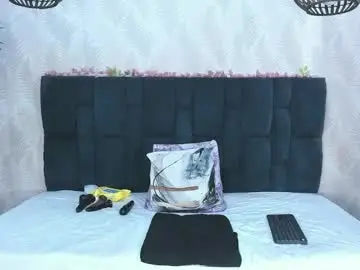 Arianadiosa1  live sex cam