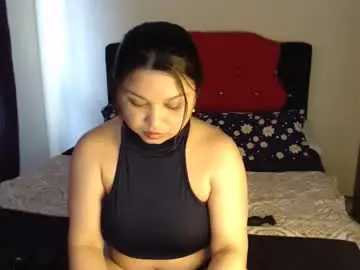 Crystal_milkmature  live sex cam