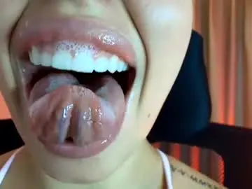 Lisbet_21x  live sex cam