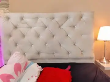 Martinablakes  live sex cam