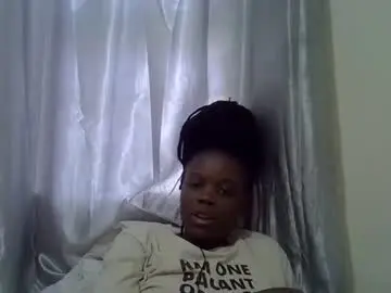 Petite_melan  live sex cam